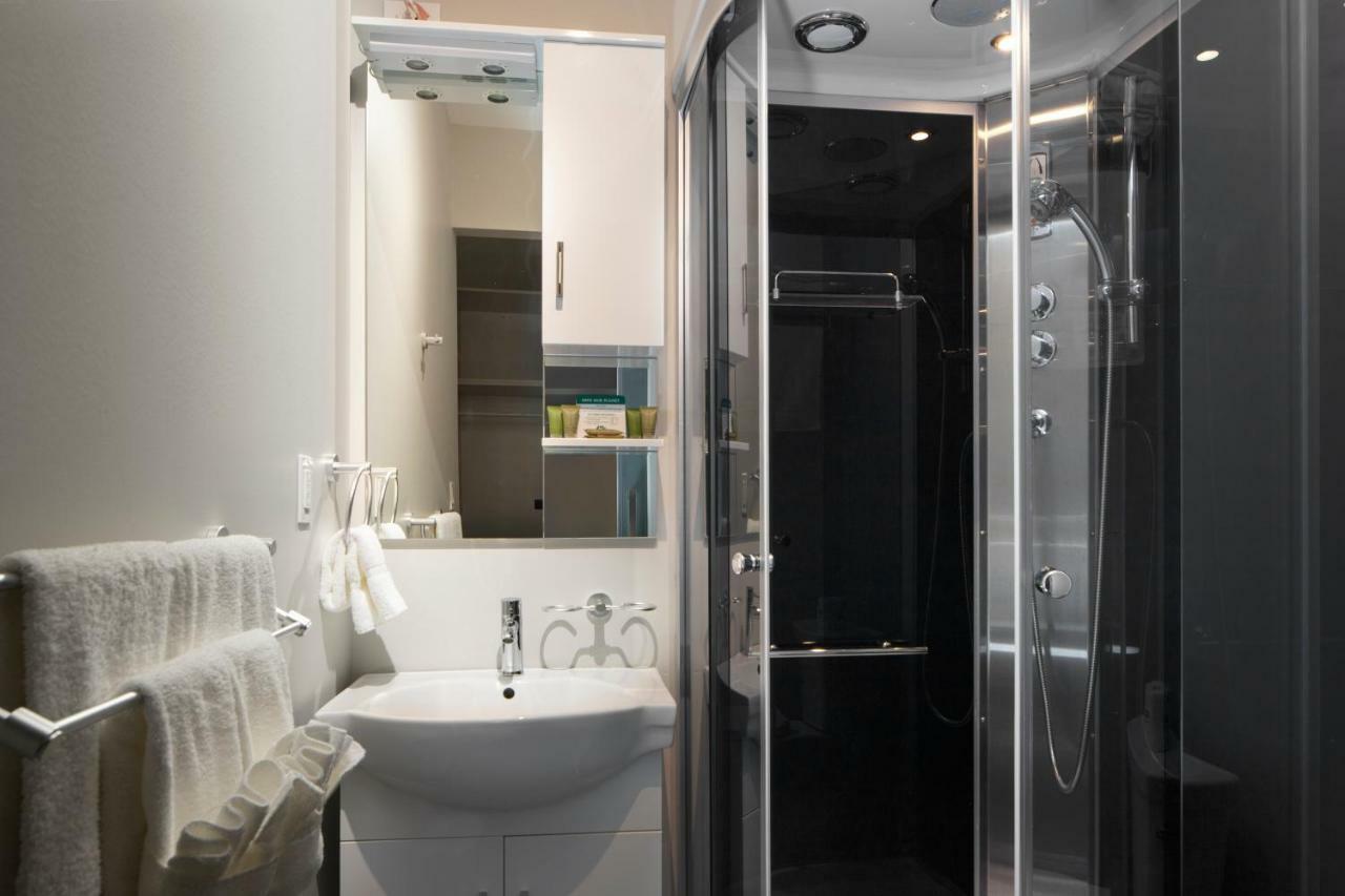 Micro Boutique Living Вулфвилл Экстерьер фото